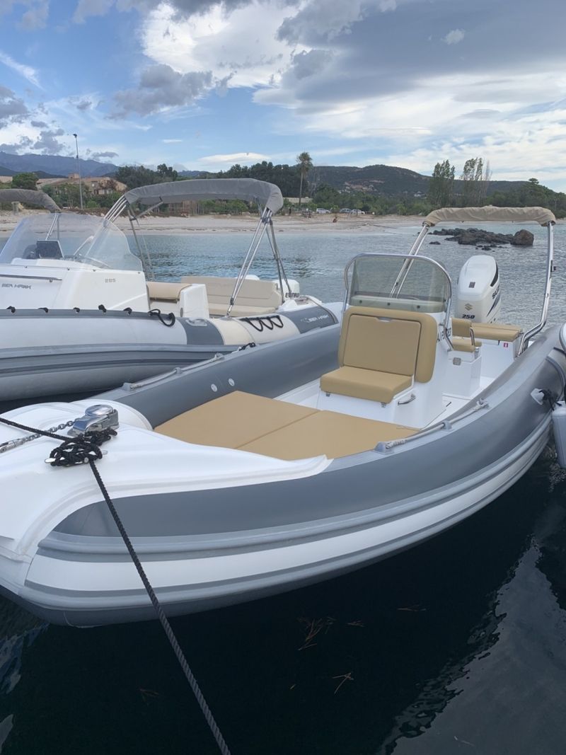 Location de bateau - MV Marine 770 Fashion  (Semi-rigid)