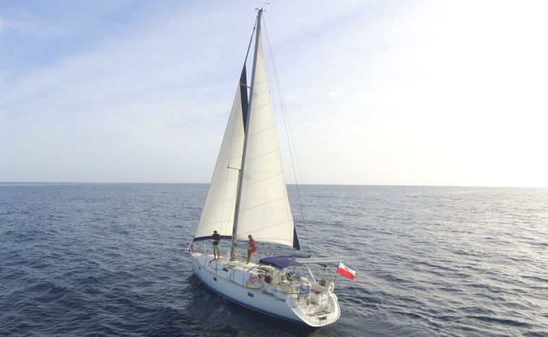 Location de bateau - Bénéteau Oceanis 400 (Sailboat)