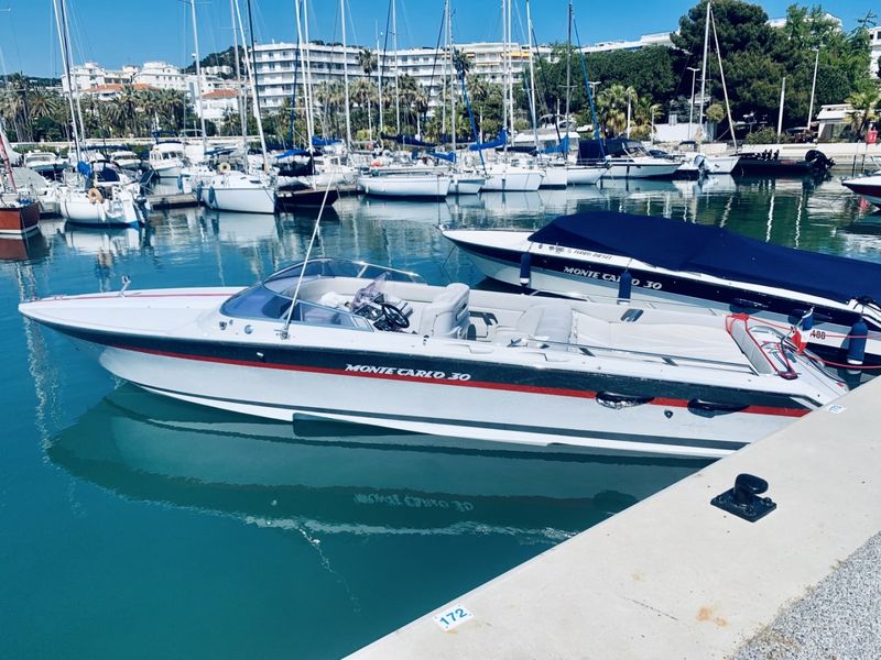 Location de bateau - Riva Monte Carlo 30 OFFSHORER (Motorboat)