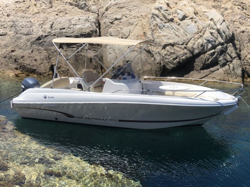 Location de bateau - Jeanneau Cap Camarat 6.35 (Motorboat)