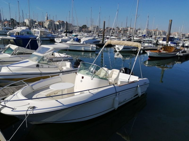 Location de bateau - Jeanneau Cap Camarat 625 (Motorboat)