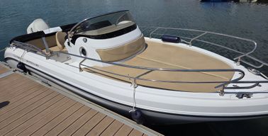 Location de bateau - Ranieri Shadow 20 (Motorboat)
