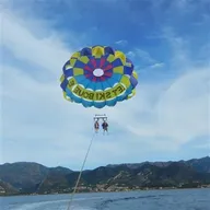 Parachute Ascensionnel à Saint-Florent