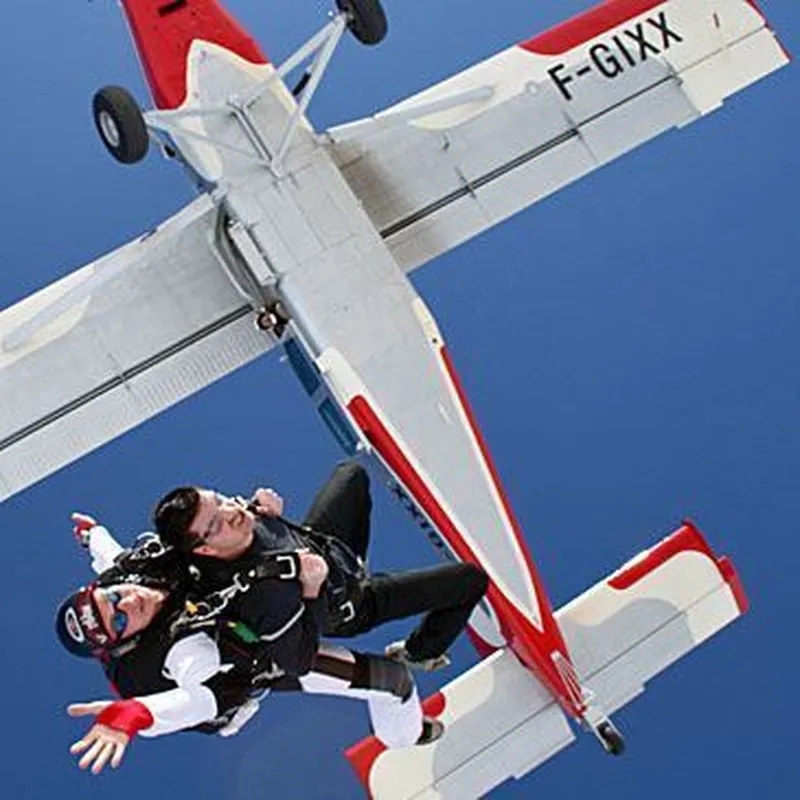 Saut en Parachute Tandem à La Réole près de Bordeaux