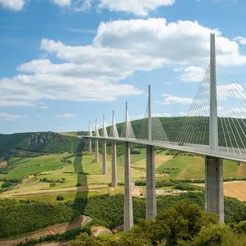 Baptême en Parapente au Viaduc de Millau