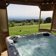 Nuit en Cabane avec Spa au Domaine de Campras à Saissac