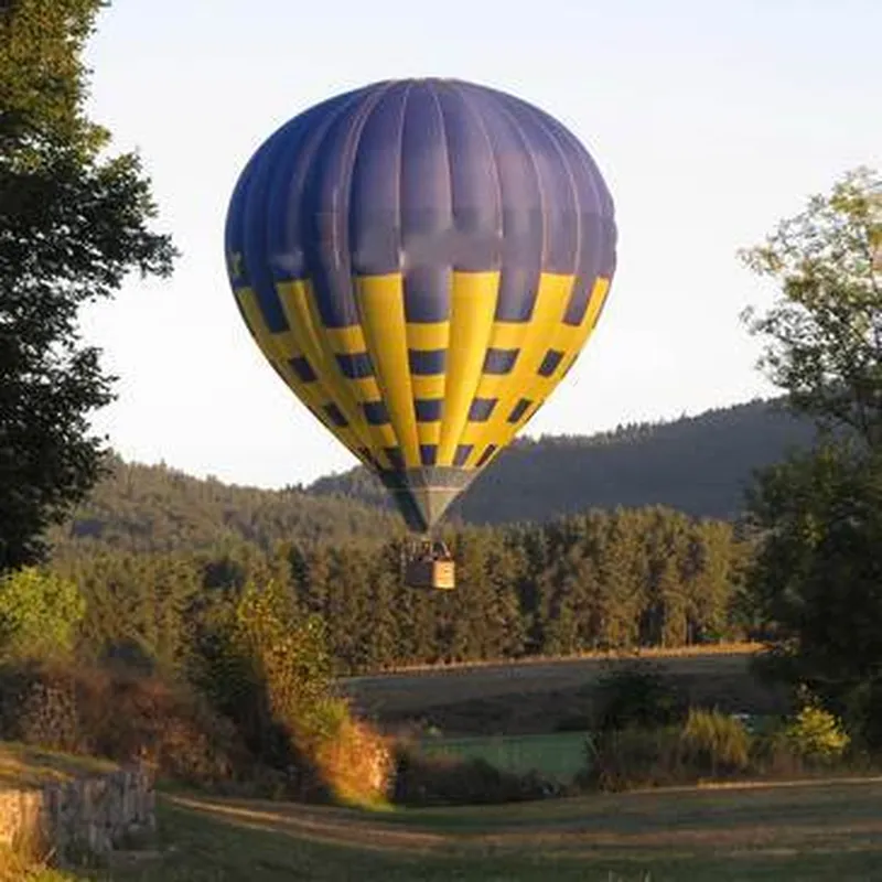 Vol en Montgolfière près de Clermont-Ferrand