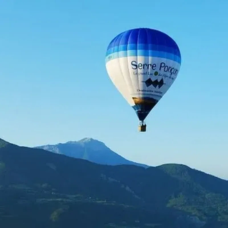 Week-end Survol du Lac de Serre-Ponçon en Montgolfière