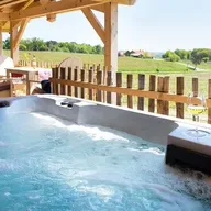 Nuit en Cabane avec Spa Privatif à Monbazillac