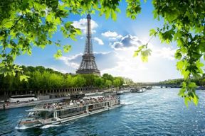 Paris : Croisière d'une heure sur la Seine + Dégustation de crêpes