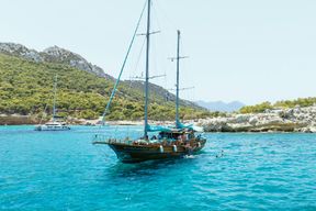 Agistri, Moni/Metopi et Égine : Croisière au départ d'Athènes + Déjeuner et boissons à volonté