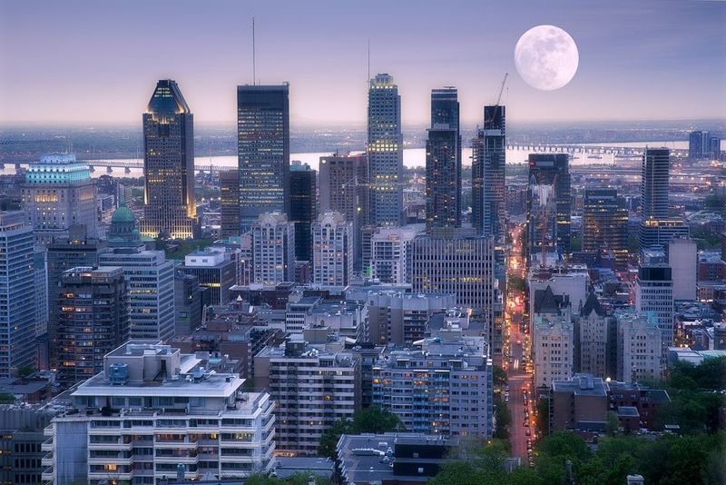 Montréal : Tour panoramique de nuit + billet d'entrée à La Grande Roue de Montréal