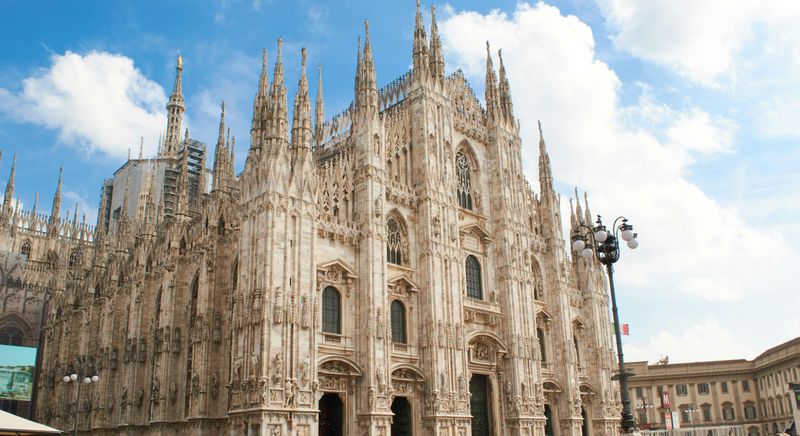Duomo di Milano : Une voie rapide pour le complexe du Dôme avec un toit