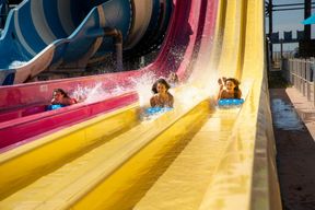 Parc d'attractions Mirabilandia + billet d'entrée de 2 jours à Mirabeach