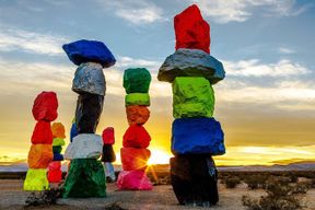Désert californien, Seven Magic Mountains et Las Vegas Sign
