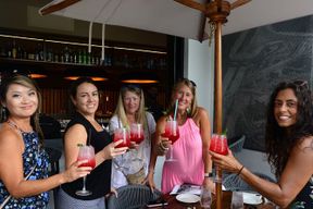 Visite gastronomique du village local d'Ivanhoe à Orlando