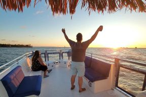 Croisière au coucher du soleil avec vue sur le phare de Sanibel