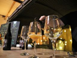Atelier - Dégustez bières et vins dans un domaine - brasserie