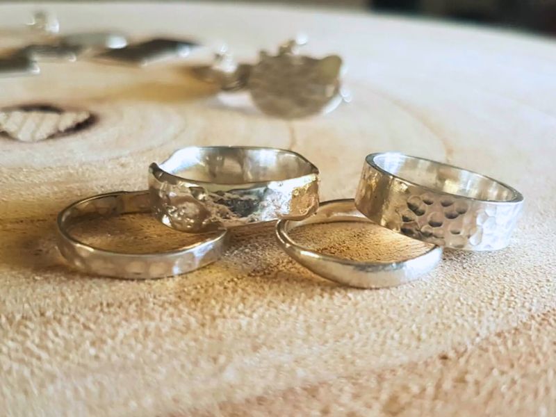 Atelier - Réalisez votre bague en argent texturé